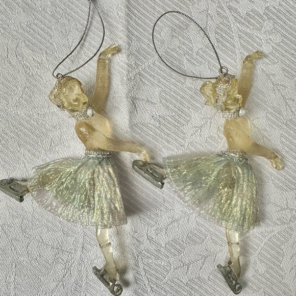 Set of 2 Vintage Ice Skating Girls Christmas Tree Ornaments - Picture 1 of 10